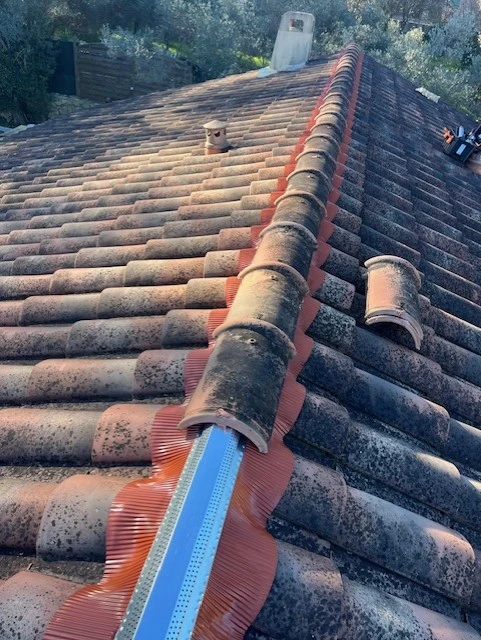 Closoir de faîtière zinc