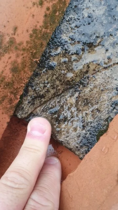 Travaux d'étanchéité et recherche de fuite sur toiture dans le Var