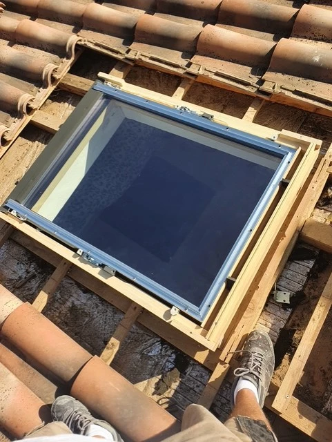 Remplacement d’une fenêtre de toit Velux
