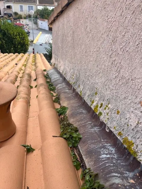 Infiltration au niveau de l'ancien solin à Bormes-les-Mimosas